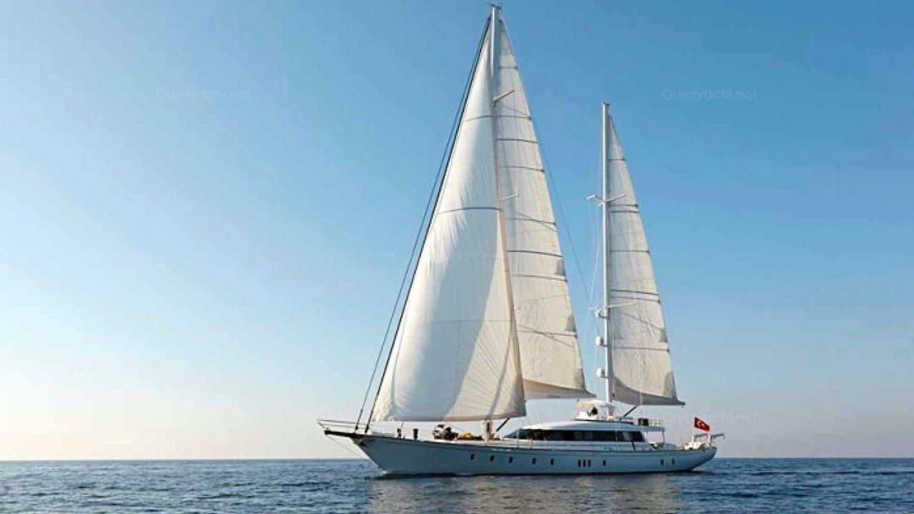 GLS-4 Sailing Yacht